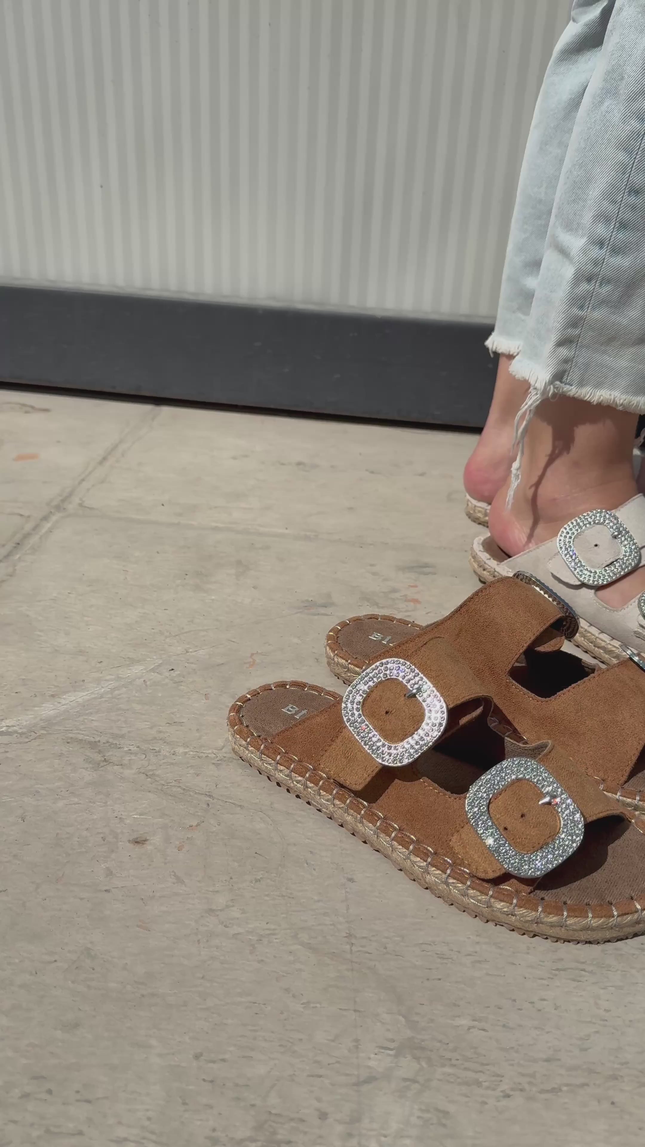 Hertas Bej Nubuk Tokalı Terlik