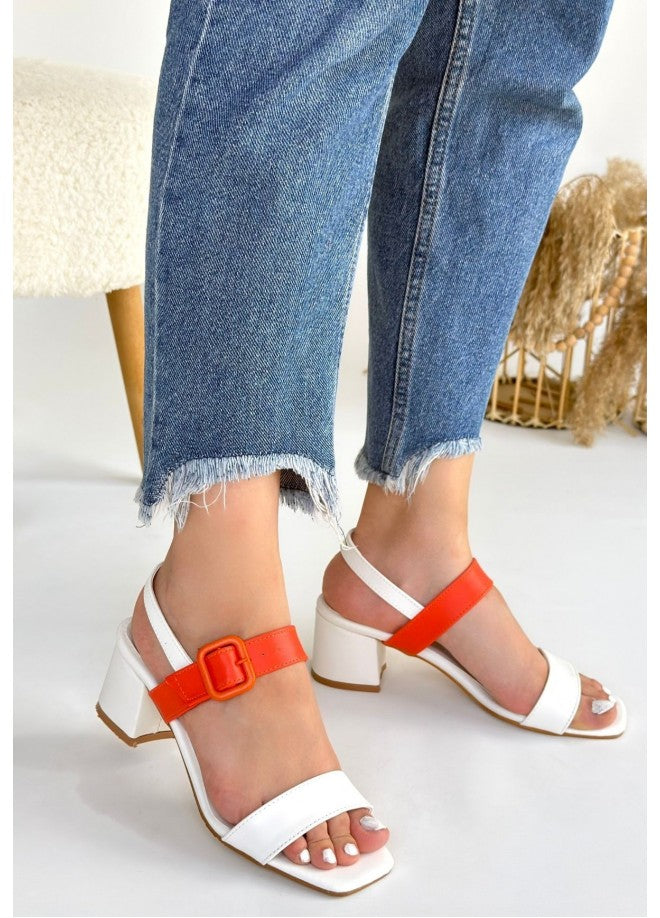 Year Beyaz Cilt Turuncu Detaylı Beyaz Topuklu Ayakkabı